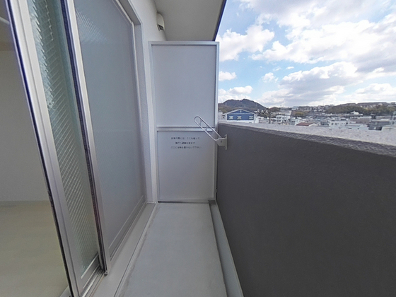 バルコニー　※別部屋の写真です