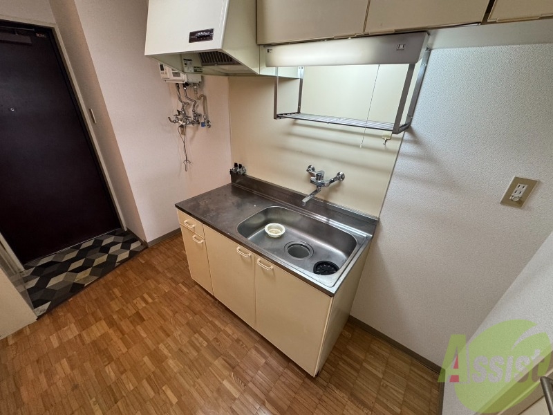 キッチン　キッチンです。一人暮らしなら十分な大きさですね。