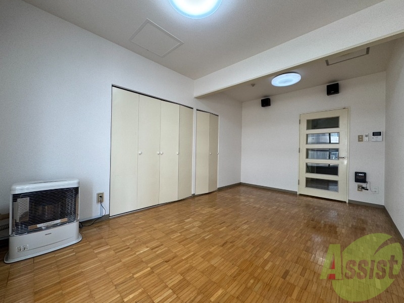 居室・リビング　広くてキレイなお部屋が広がっていて、充実した生活が送れそう。