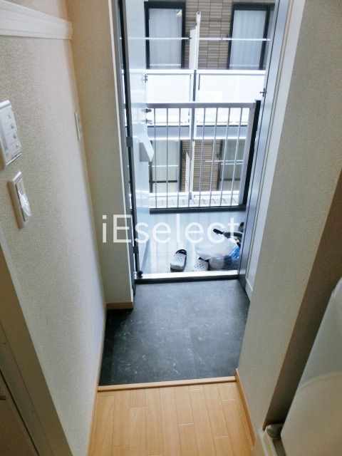 玄関　シューズボックスのある玄関です。