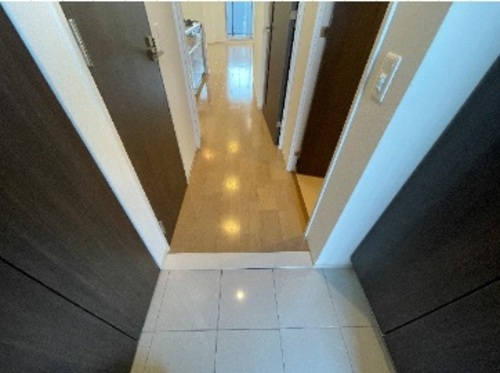 玄関　玄関　※同タイプの部屋のお写真です