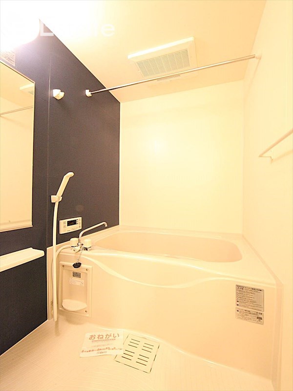 バス・シャワールーム　バスルーム