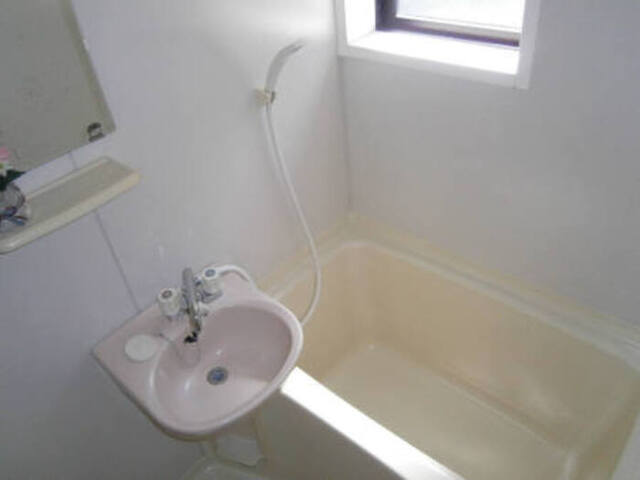 バス・シャワールーム　コーポビューラーIII１０１浴室