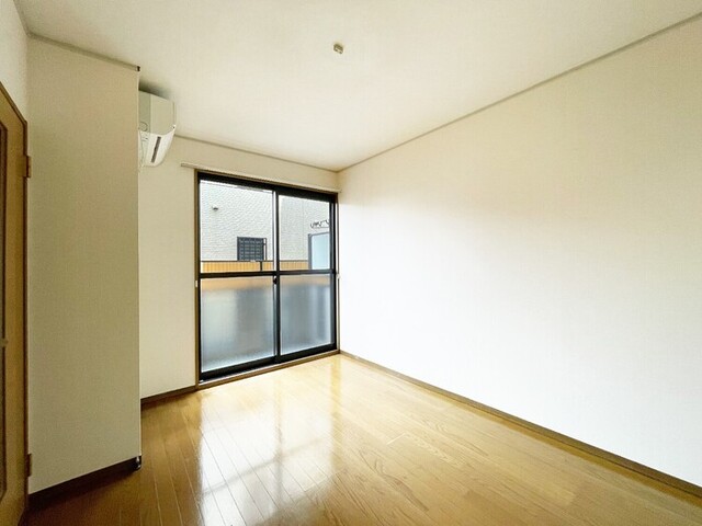 居室・リビング　洋室５．７帖