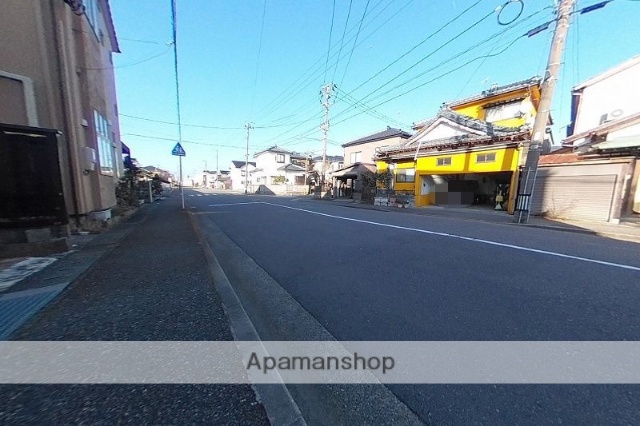 その他　前面道路（その他）まで0m