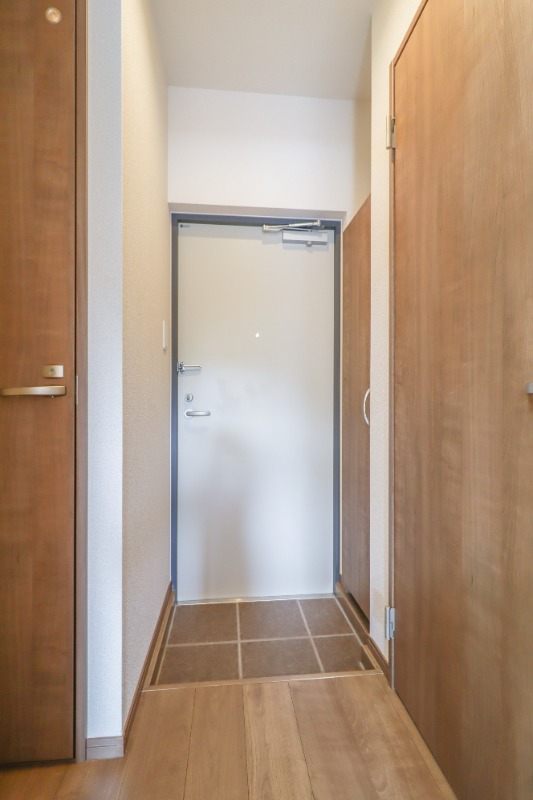 玄関　図面と現状に相違がある場合には現状を優先