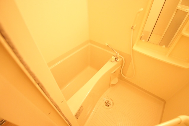 バス・シャワールーム　※別室の参考写真の為、現況優先です。