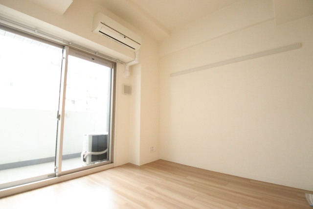 居室・リビング　※別室の参考写真の為、現況優先です。