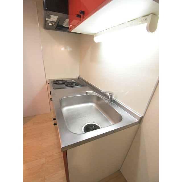 キッチン　コンパクトなキッチンで掃除もラクラク