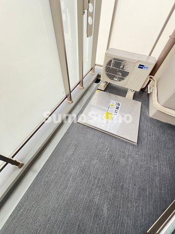 バルコニー　外からの目が気にならないバルコニーで洗濯物が干せます