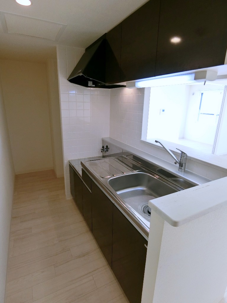 キッチン　人気の対面キッチンタイプです♪