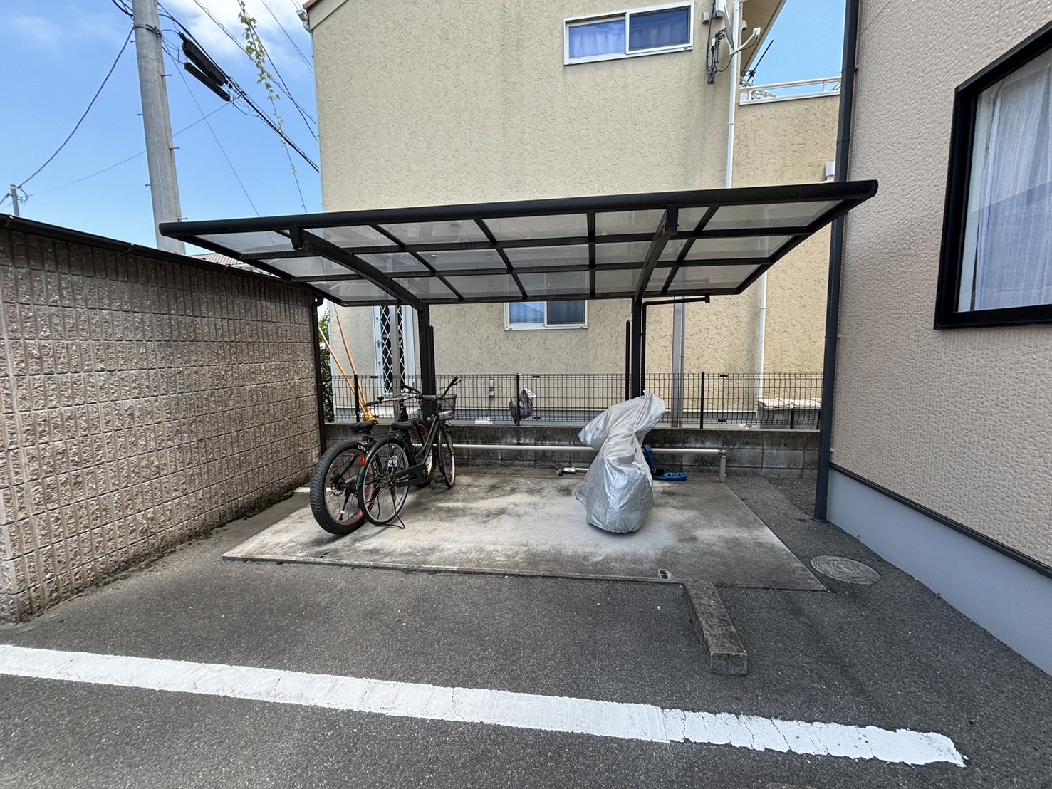 その他共有部分　屋根付駐輪場あり♪