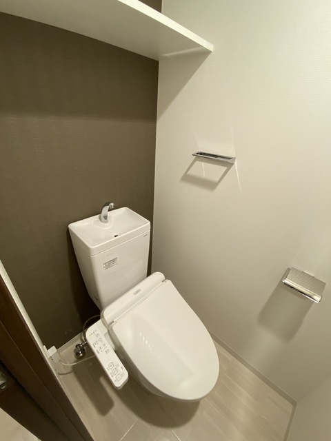 トイレ　シャワートイレ完備