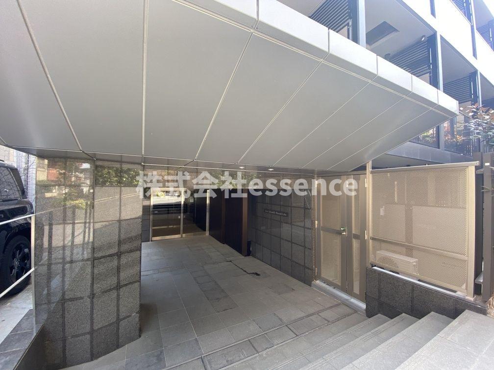 エントランス　弊社ではオンライン対応・現地対応可能です♪