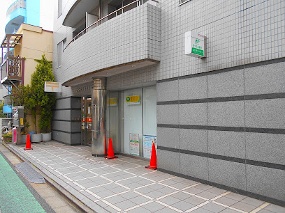 郵便局　港白金三郵便局（郵便局）まで557m