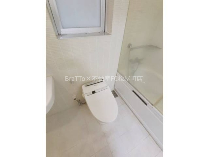 トイレ　トイレ（ウォシュレット付き）