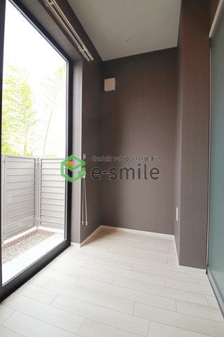 バルコニー　陽当たり良好なバルコニーです