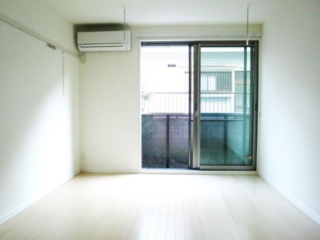 居室・リビング　★南向きで日当たり良好です★