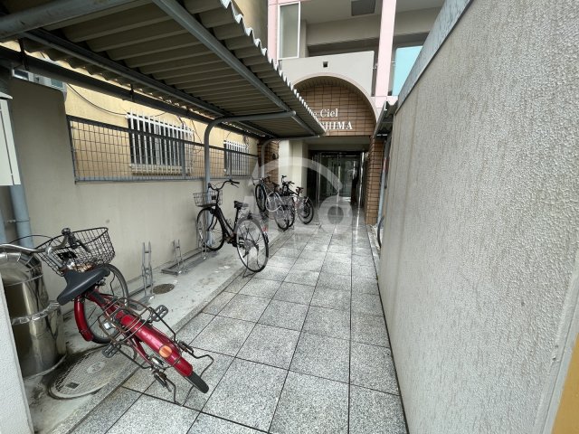 エントランス　ルシェル福島　エントランス