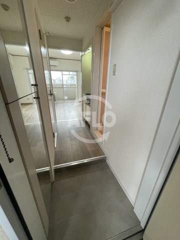 玄関　ルシェル福島　玄関