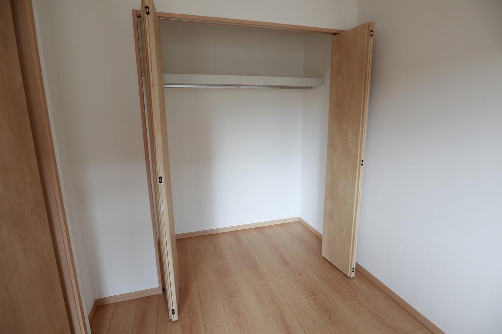 収納　洋室収納