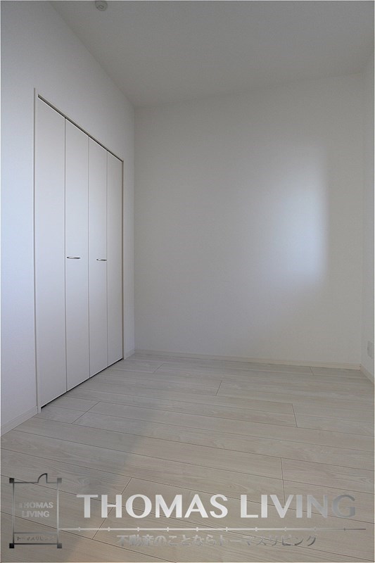 その他部屋・スペース　お部屋ごとに建具・フローリングの仕様が異なります。