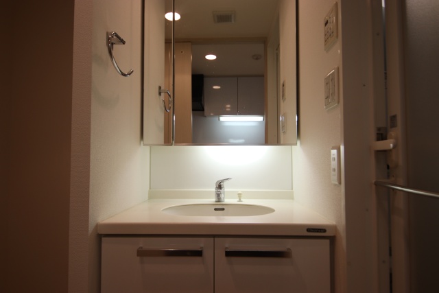 洗面設備　※別室の参考写真の為、現況優先です。
