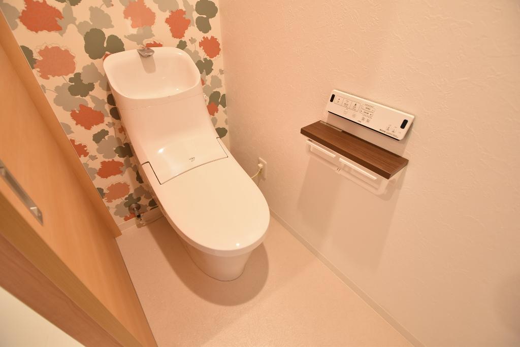 トイレ　シャワー付トイレ