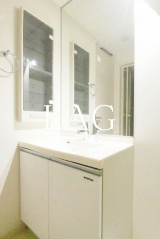 洗面設備　洗面台です。