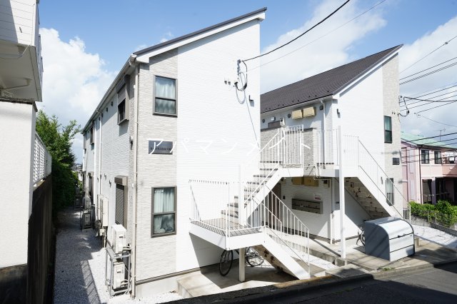 建物外観　落ち着いた雰囲気の外観です