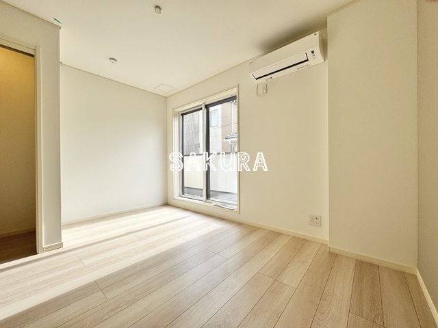 居室・リビング　開放感のあるゆったりとしたお部屋です♪