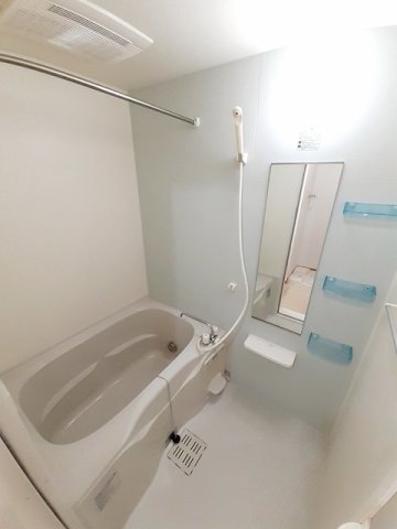 バス・シャワールーム　お風呂です
