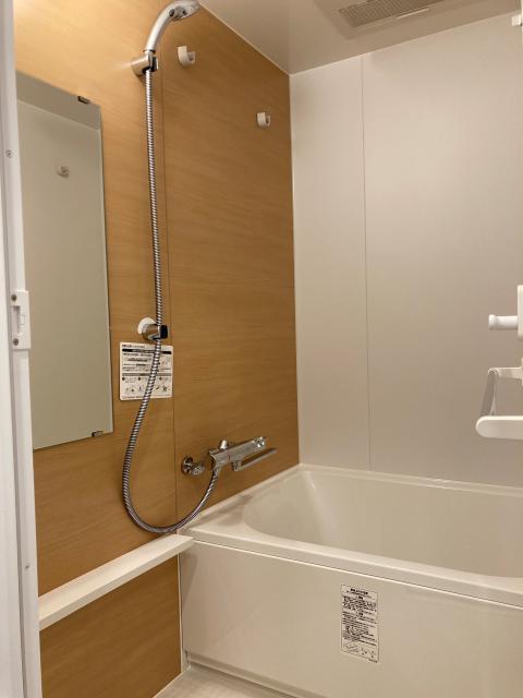 バス・シャワールーム　※写真は同タイプ住戸です。