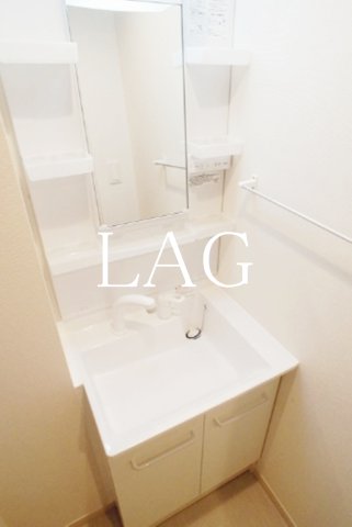 洗面設備　洗面台です。