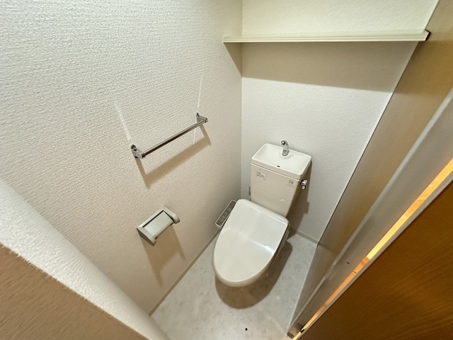 トイレ　別部屋参考写真です