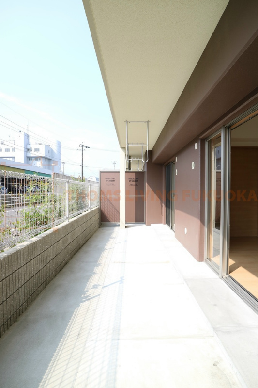 バルコニー　※同物件別号室参照