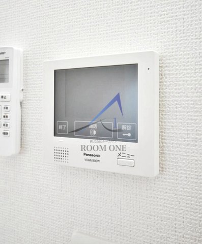 セキュリティ　モニター付きインターホンです。