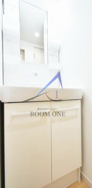 洗面設備　独立洗面台です。