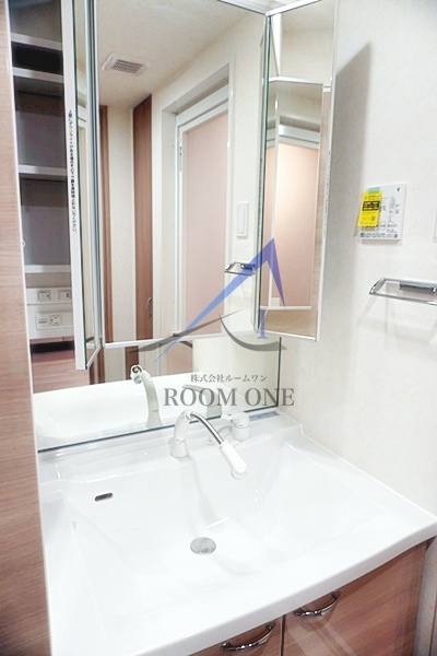 洗面設備　洗面台です。