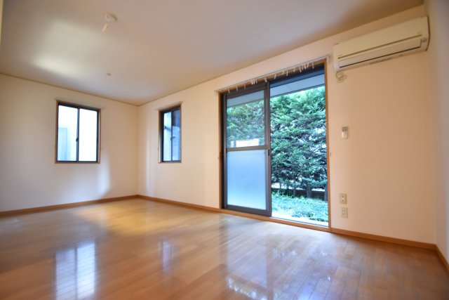 居室・リビング　※参考写真