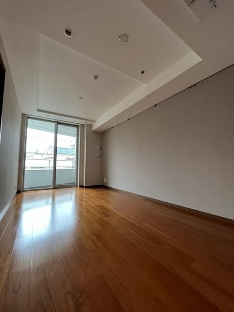 居室・リビング　リビングでゆったりくつろげる憩いの空間♪