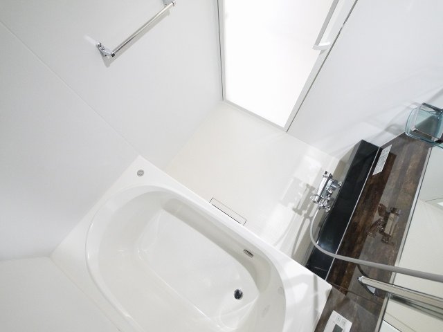 バス・シャワールーム　ゆったり過ごせるお風呂です