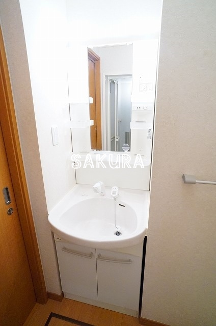 洗面設備　忙しい朝には欠かせない洗面所です♪