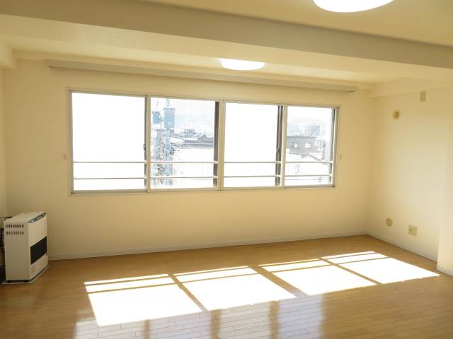 居室・リビング　明るいリビング★