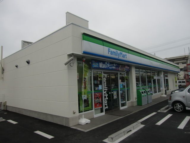 コンビニ　ファミリーマート浜松丸塚店（コンビニ）まで312m
