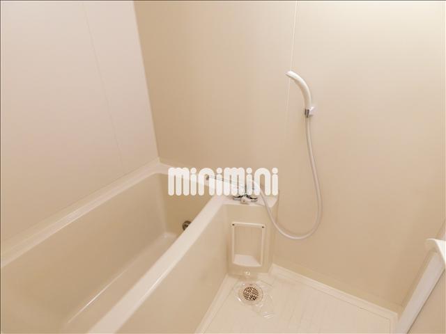 バス・シャワールーム　追焚き機能付きのお風呂です。