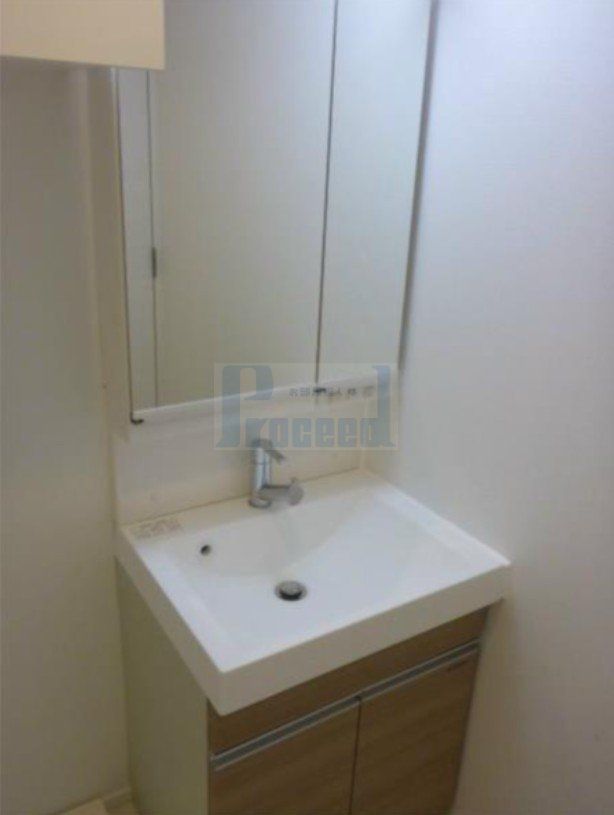 洗面設備　うれしい独立洗面台！