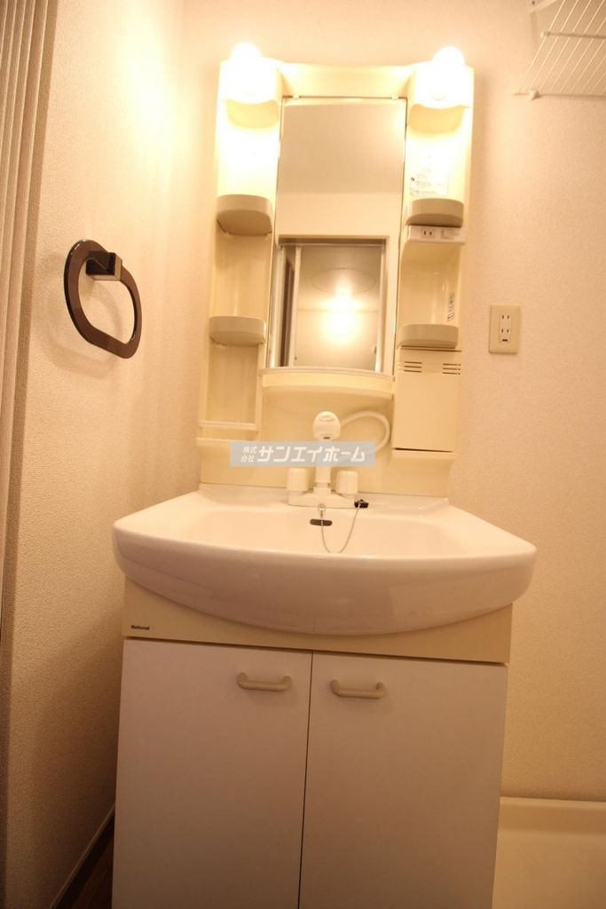 洗面設備　同仕様