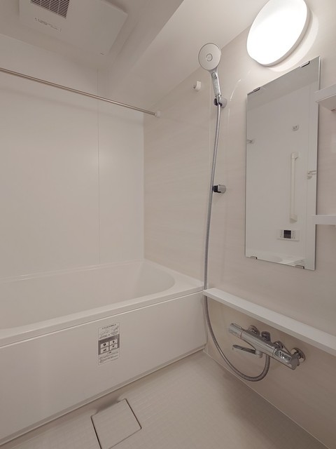 バス・シャワールーム　※写真は同タイプ住戸です。