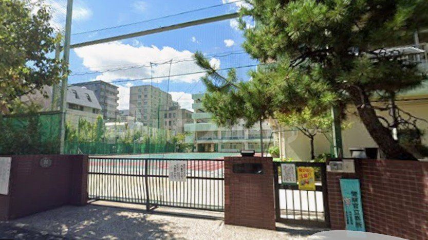 小学校　墨田区立緑小学校（小学校）まで180m